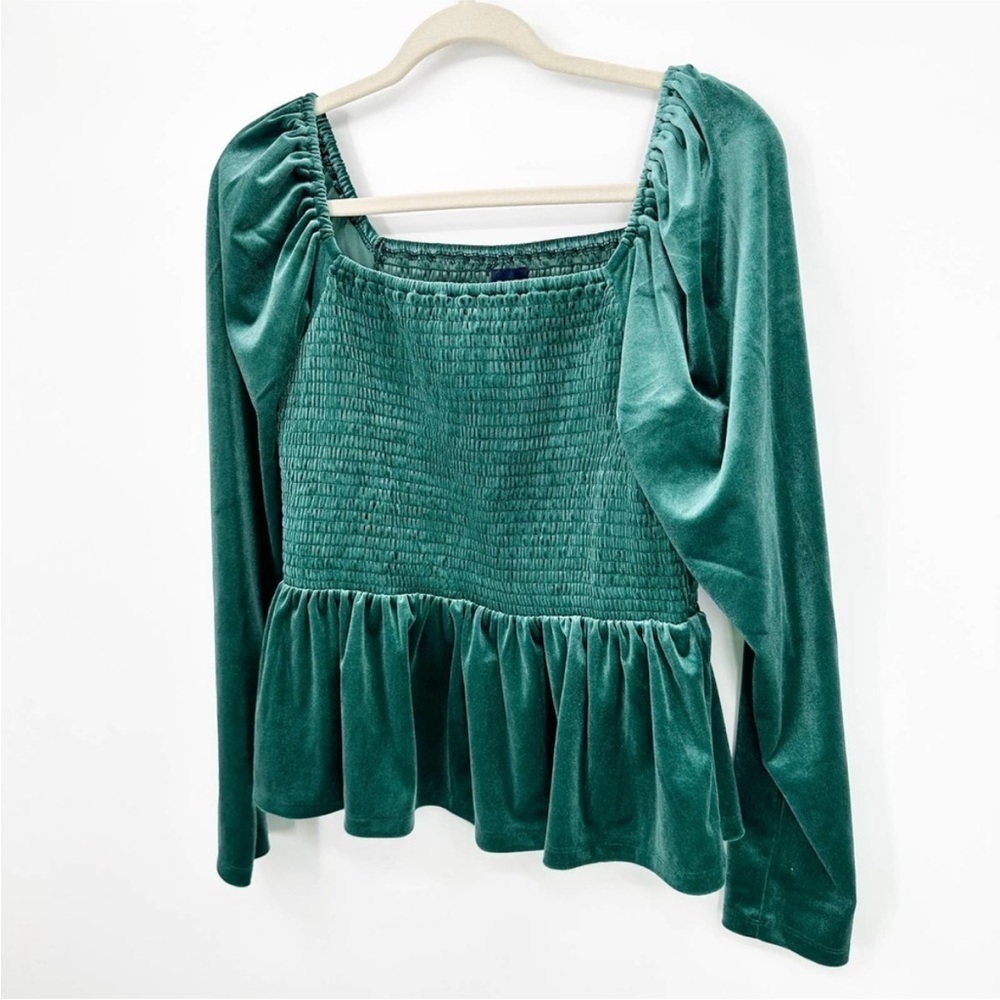 GAP Velvet Ruched Top - Picture 3 of 10